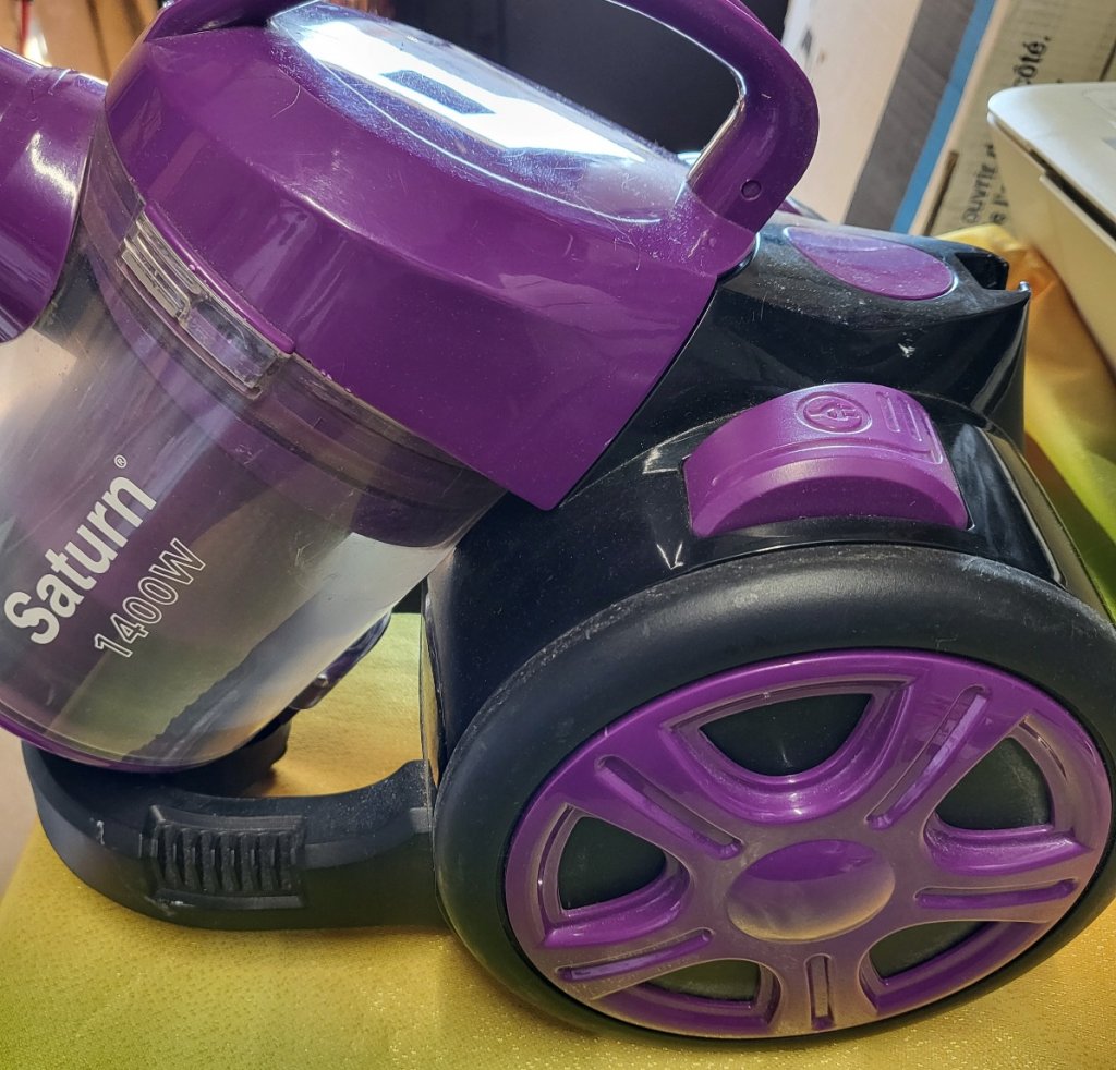 Odkurzacz Saturn st-vc0256