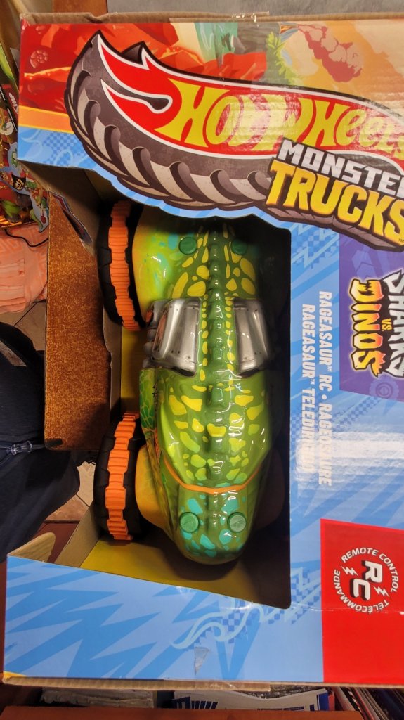 Hotweels monster trucks regeasaur 